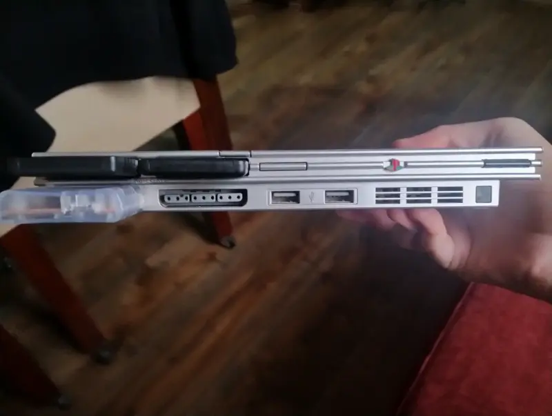 Consola Sony PlayStation 2 Slim Plateada año 2006 - 2