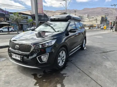 Kia Sorento SUV con portaequipaje - miniatura 1