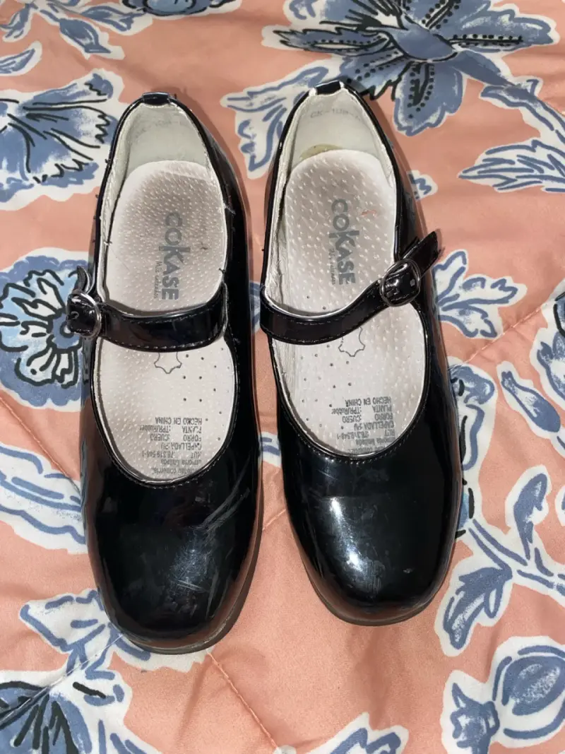 Zapatos de charol negros para niña Cokase - 1