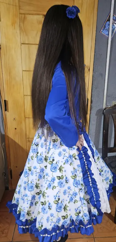 Vestido de huasa china azul con flores - miniatura 1