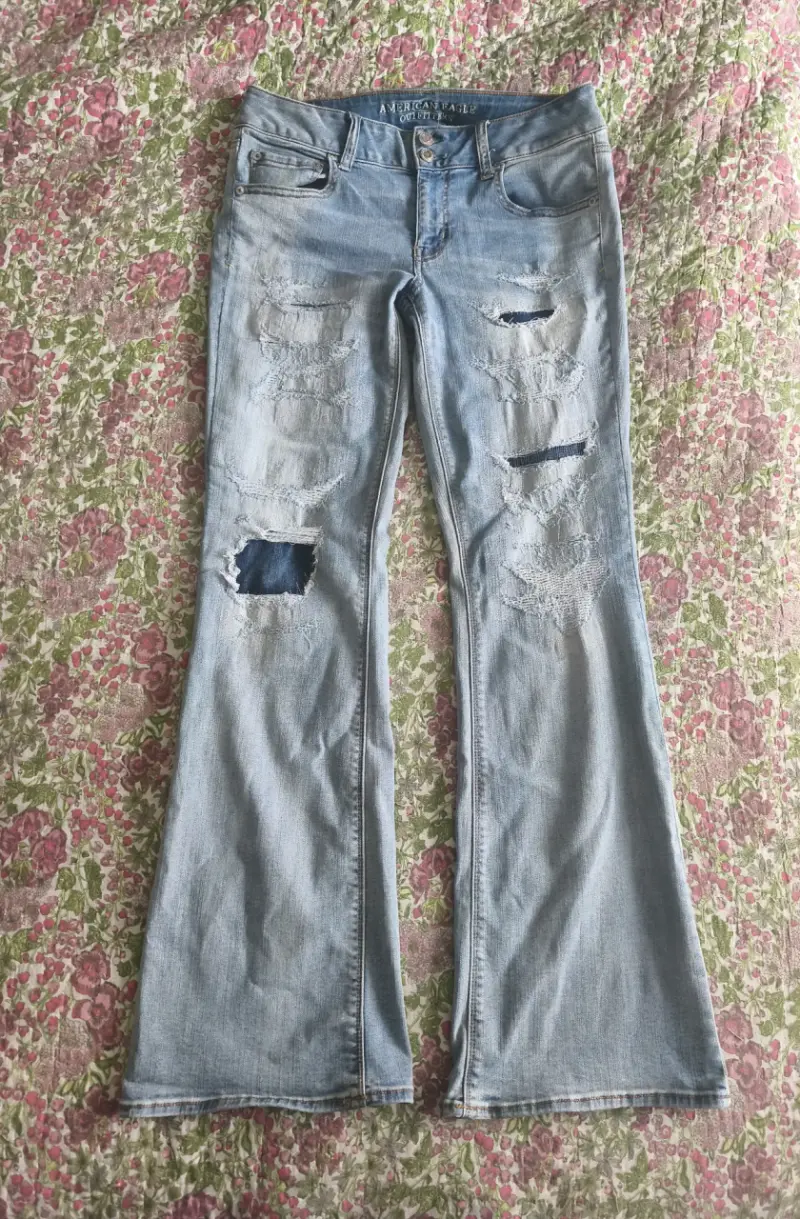 Jeans American Eagle desgastados para mujer - 1