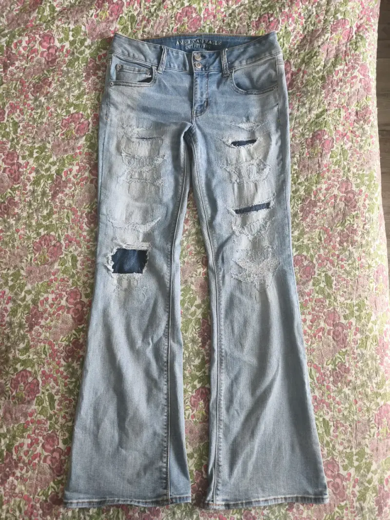 Jeans American Eagle desgastados para mujer - 2