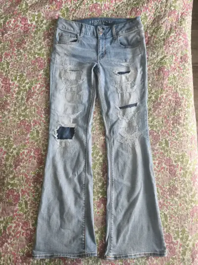 Jeans American Eagle desgastados para mujer - miniatura 2