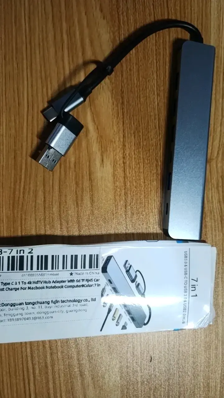 Hub USB-C con múltiples puertos - 2