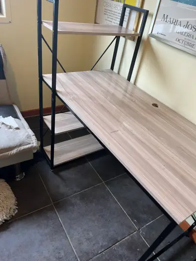 Escritorio con estantería de metal y madera - miniatura 5
