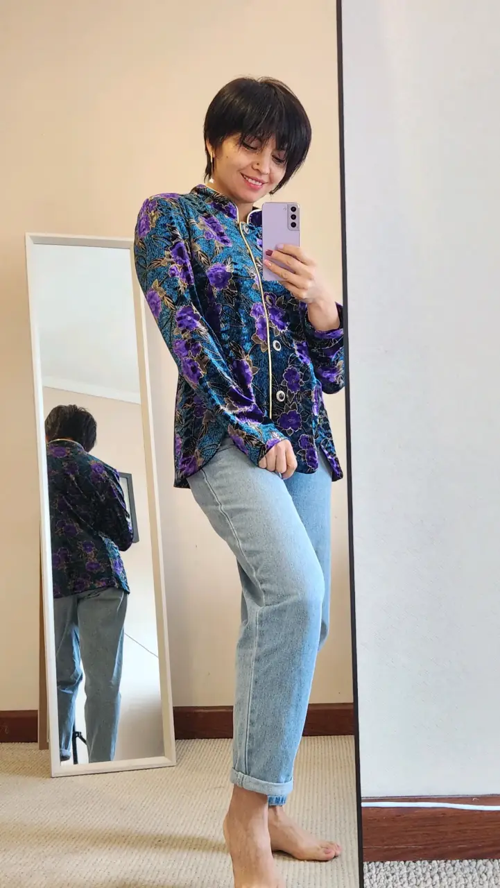 Chaqueta floral de terciopelo azul y morado - 4