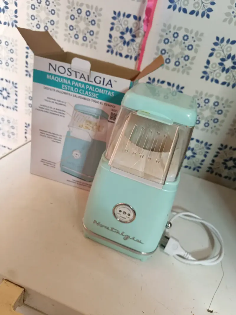 Máquina de palomitas Nostalgia estilo clásico - 4