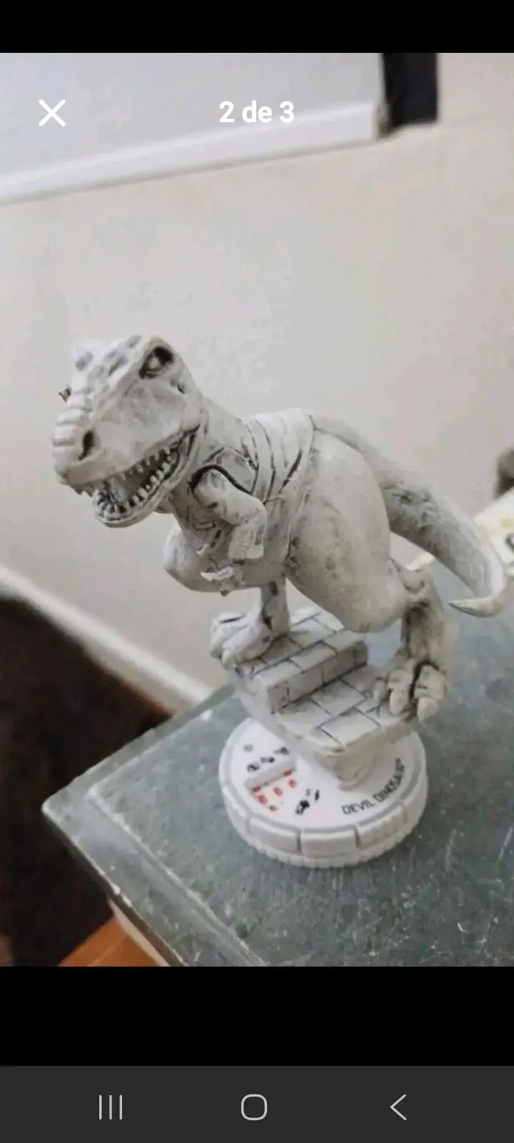 Figura de colección T-Rex en miniatura - 2