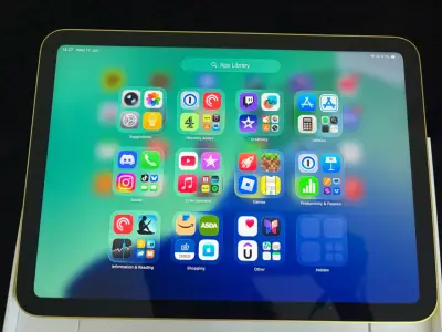 iPad 11” 128 GB Wi-Fi | Chip A14 Bionic | Como - miniatura 1