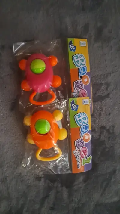 Set de autos de juguete coloridos para niños - miniatura 1