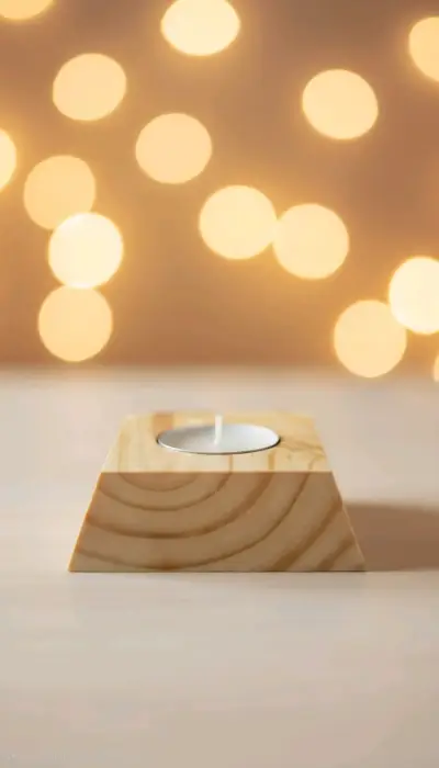 Portavelas de madera decorativo - miniatura 2