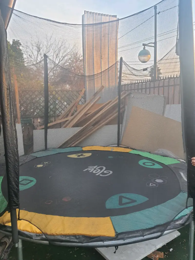 Cama elástica con red de seguridad y escalera - 2
