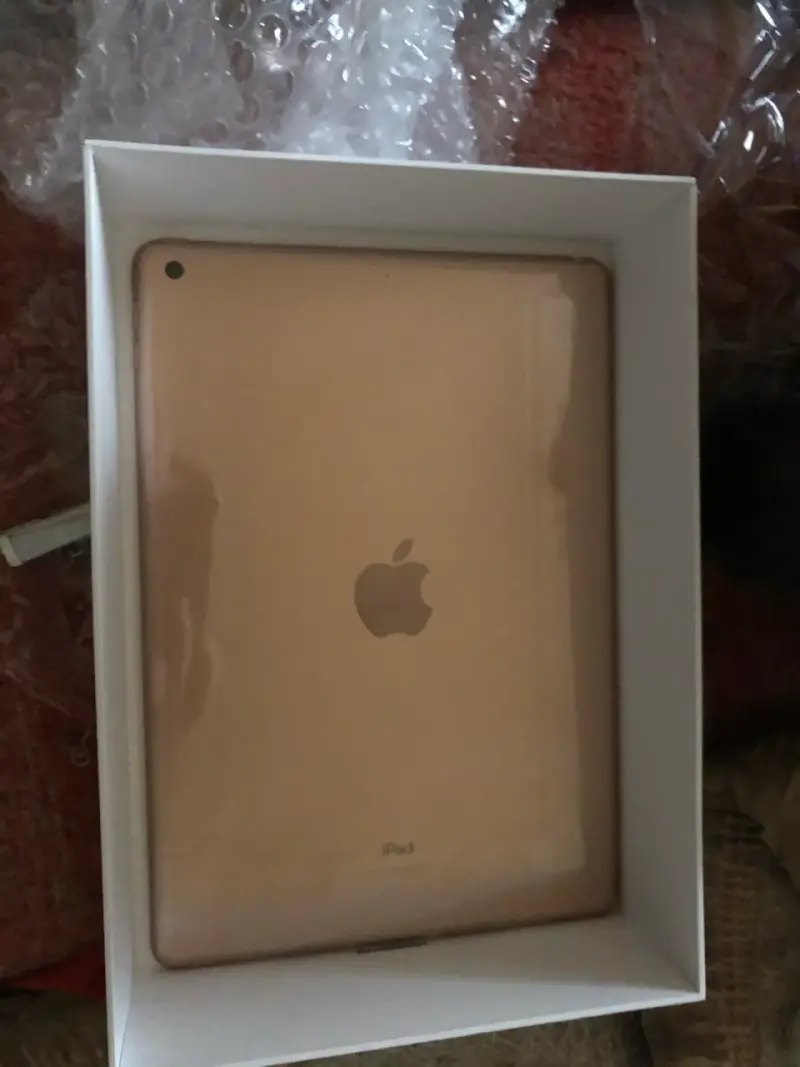 iPad Apple 10.2 (7ma Generación A2197)- 128gb Gold - 2
