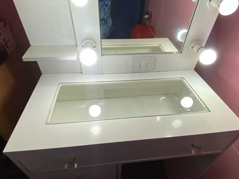Tocador de Maquillaje con Espejo y Luces LED - 2