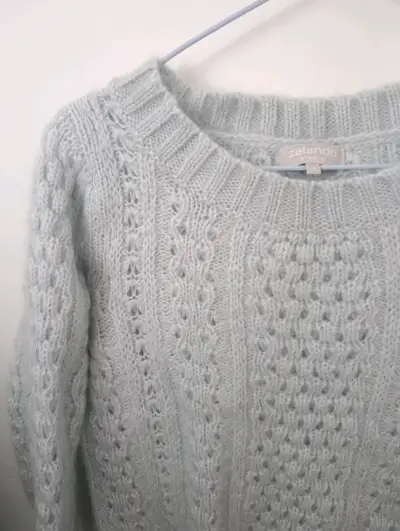 Suéter celeste pastel  mujer - miniatura 3