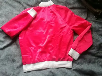 Chaqueta Bomber Roja Estilo California - miniatura 3