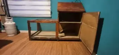 Casa de madera para mascotas con jaula adjunta - miniatura 3