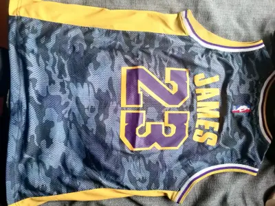 Camiseta NBA Lakers LeBron James Nike - miniatura 4