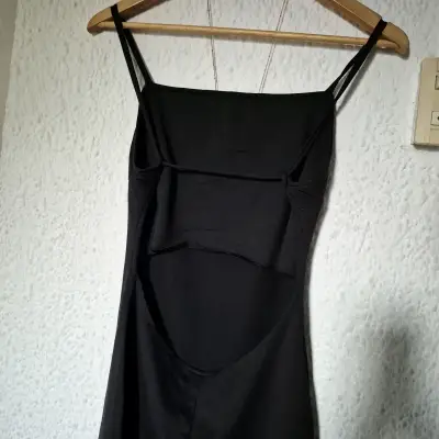 Vestido negro HUGO BUSCATI - miniatura 2