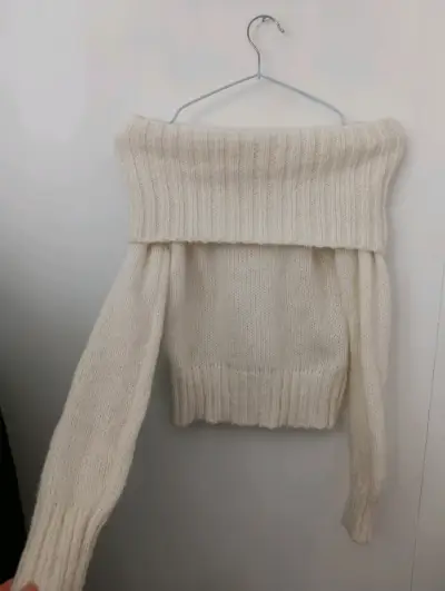 Suéter de punto blanco off shoulder Sybilla - miniatura 2