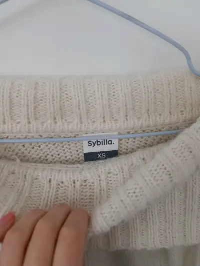 Suéter de punto blanco off shoulder Sybilla - miniatura 3