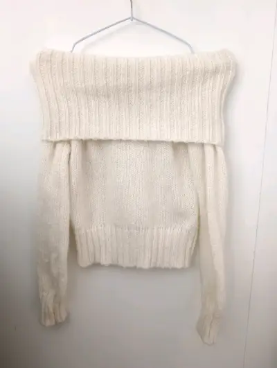 Suéter de punto blanco off shoulder Sybilla - miniatura 4