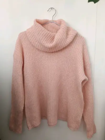 Suéter de cuello alto rosa pastel S - miniatura 1