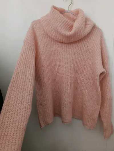 Suéter de cuello alto rosa pastel S - miniatura 2