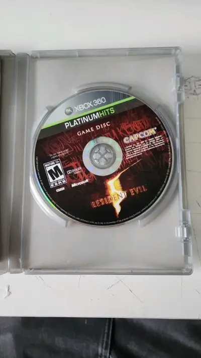 Juego Xbox 360 Resident Evil 5 Platinum Hits - miniatura 3
