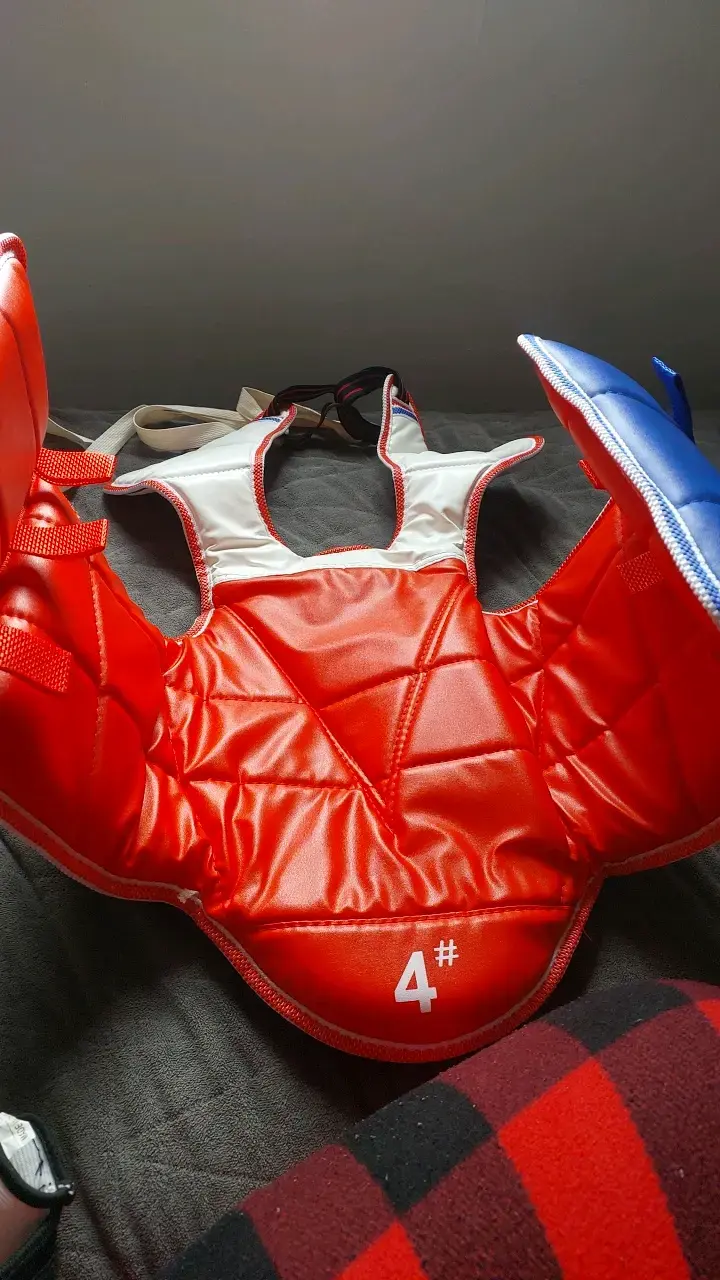 Peto protector reversible para taekwondo - 1