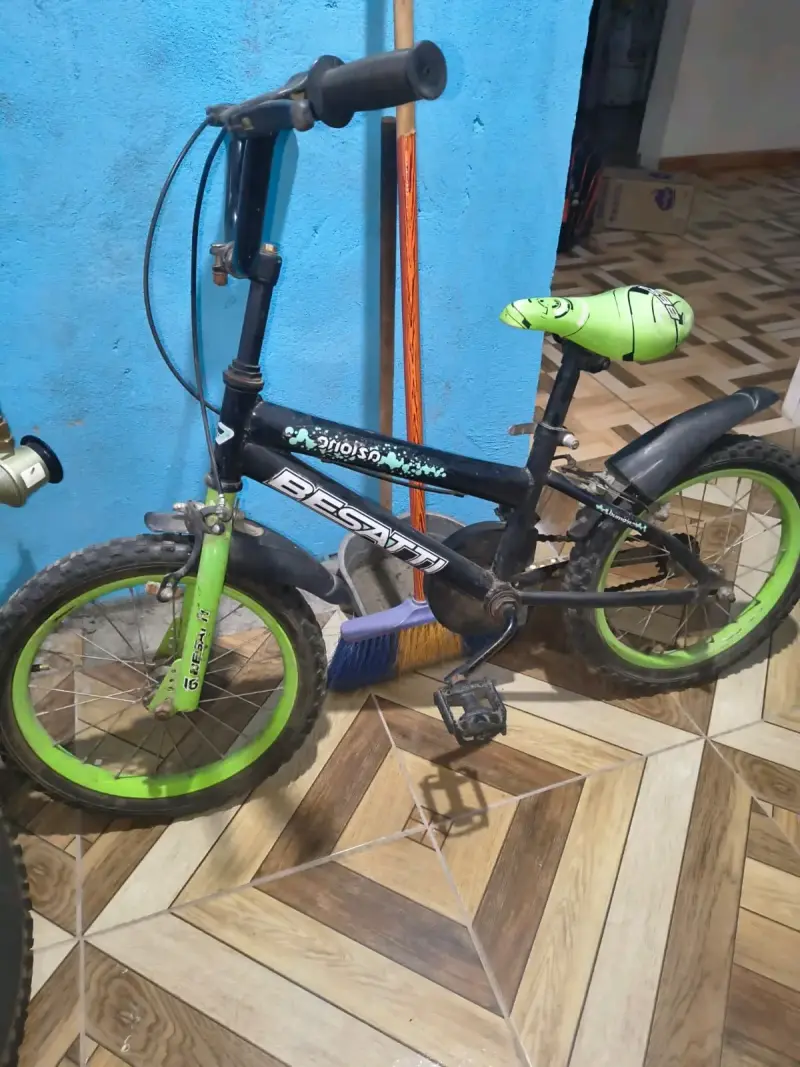 Bicicleta infantil Best verde y negra - 1