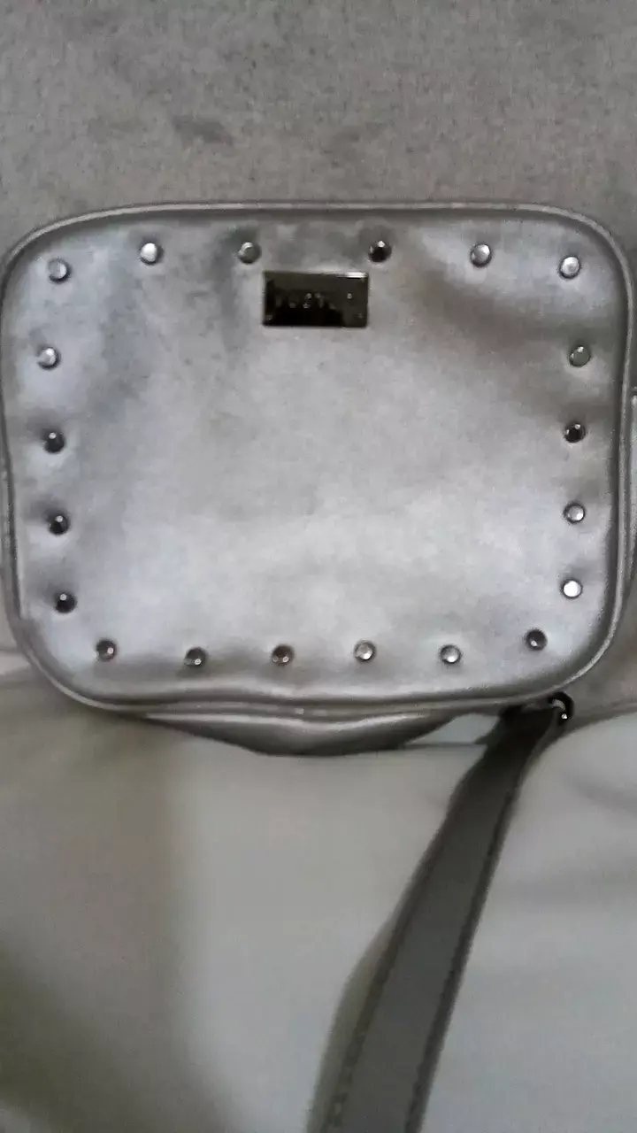 Cartera plateada con tachas Foster - 1