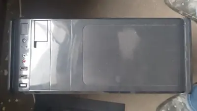 Gabinete de PC con fuente de poder 600W - miniatura 3
