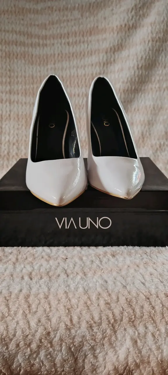 Zapatos de tacón blanco Via Uno elegantes - 1