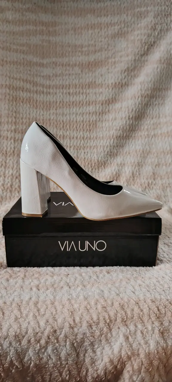 Zapatos de tacón blanco Via Uno elegantes - 2