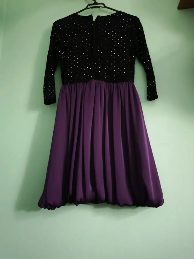 Vestido de fiesta negro y morado - 3