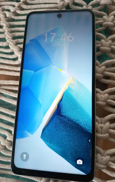 Smartphone Infinix Hot 30 - miniatura 2