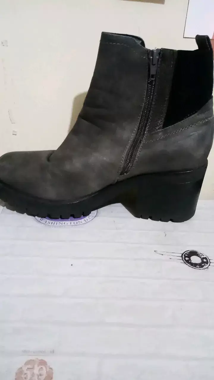 Botines de cuero gris Dockers con tacón - 4
