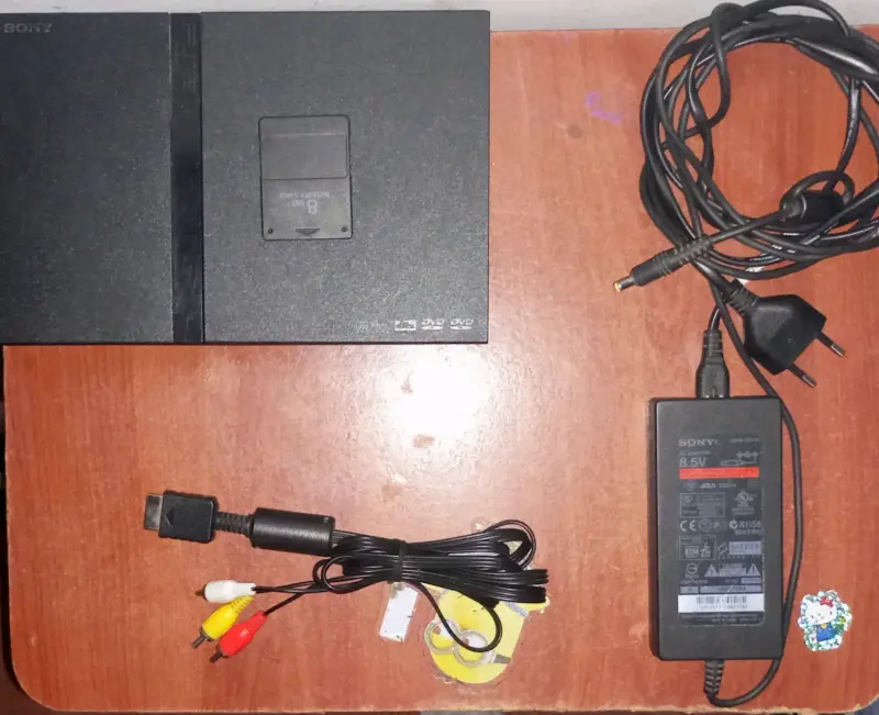 Consola PlayStation 2 Slim con accesorios - 2