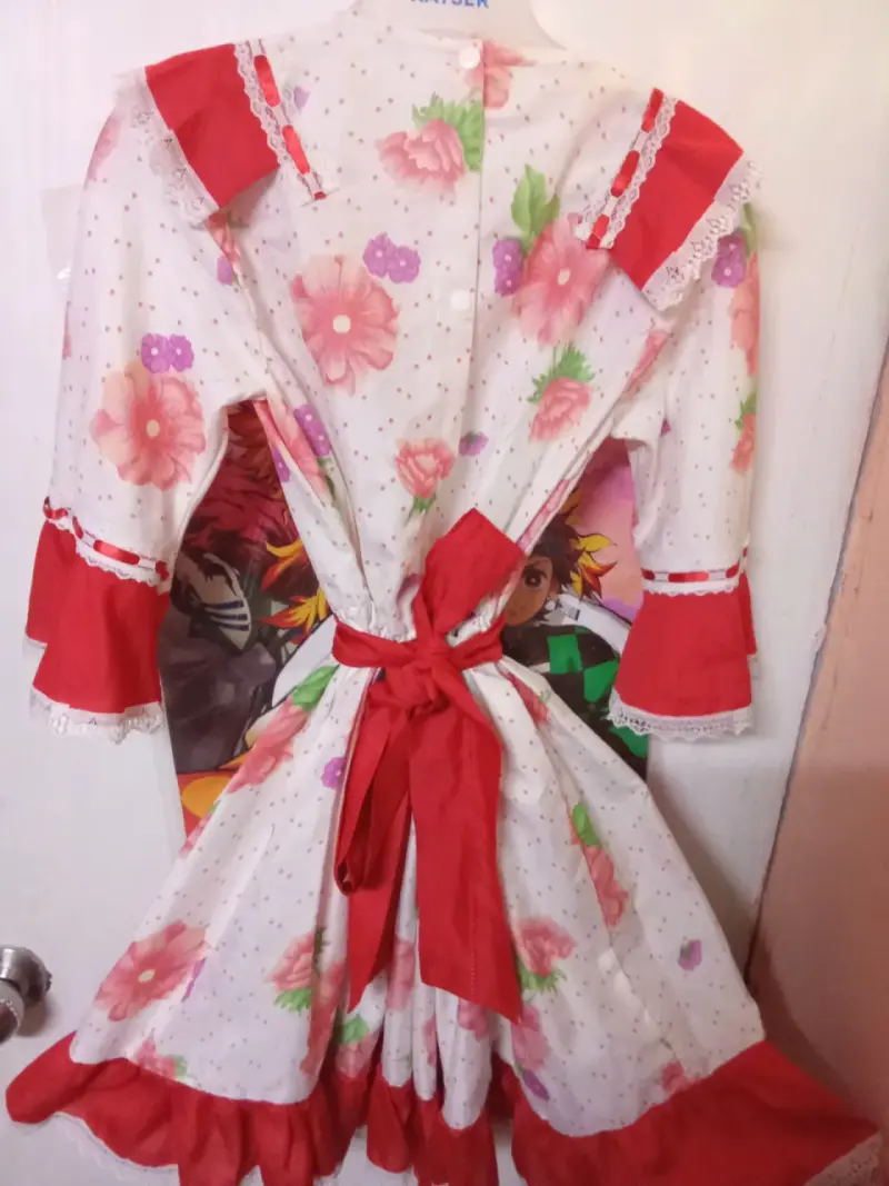 Vestido de niña rojo con volantes y flores - 3