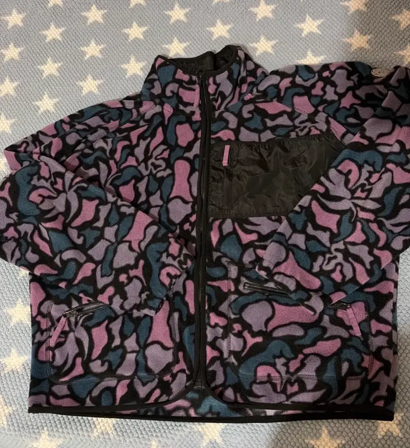 Chaqueta polar con diseño - 1
