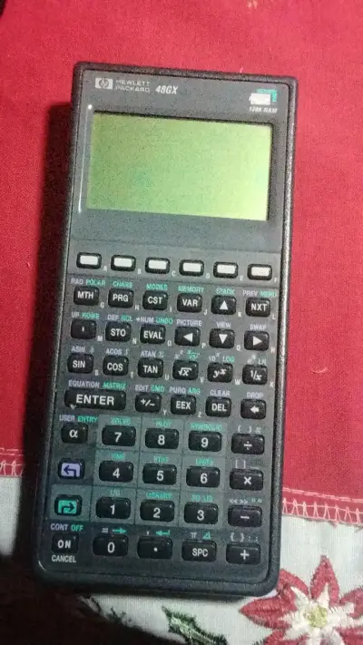 Calculadora Gráfica HP 48GX con Estuche - miniatura 1
