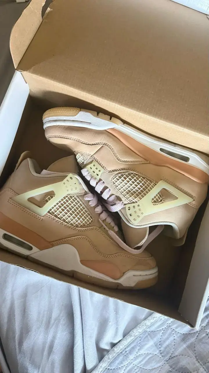 Zapatillas Air Jordan 4 Retro Mujer Shimmer - 1