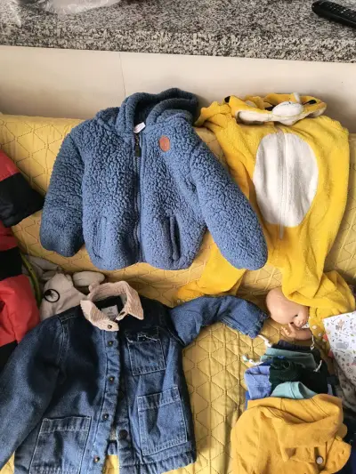 Pijama enterito para bebé con estrellas - miniatura 4