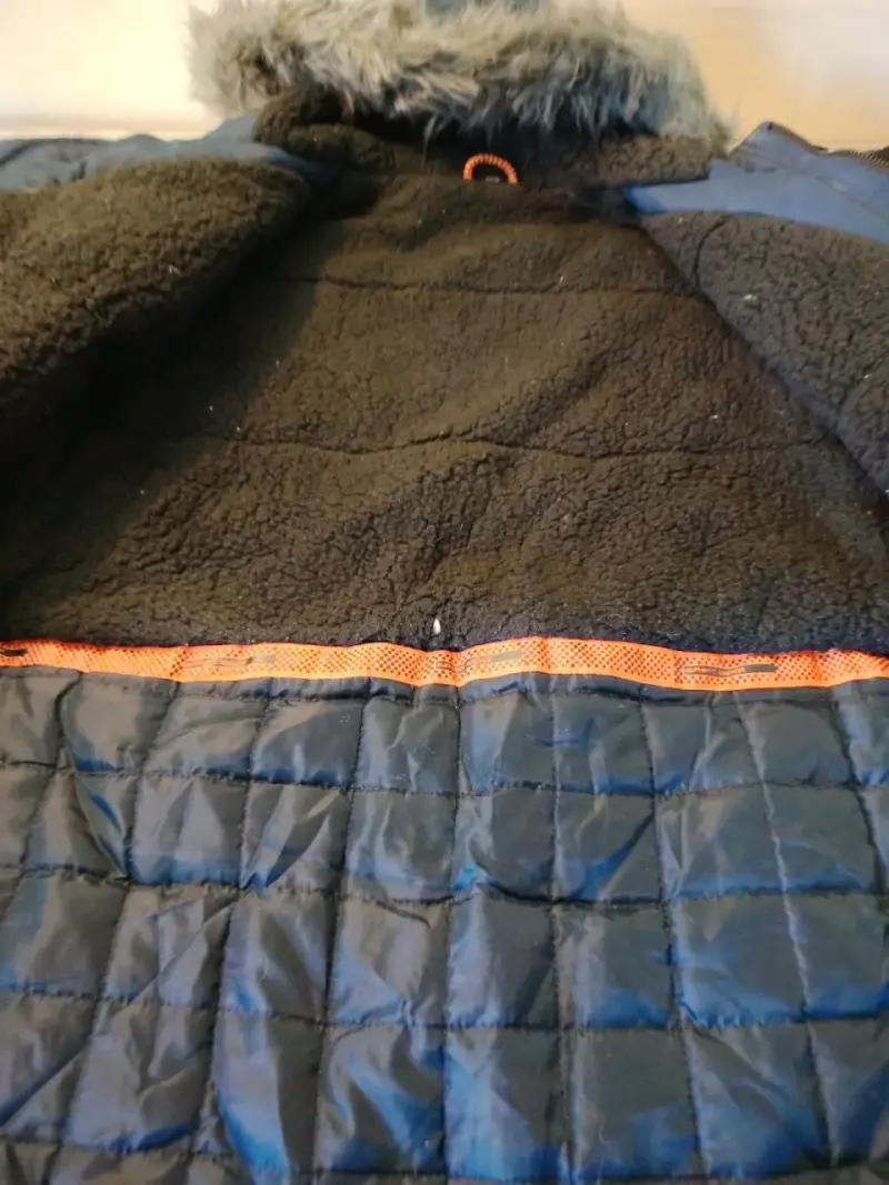 Parka azul con capucha de piel sintética - 3