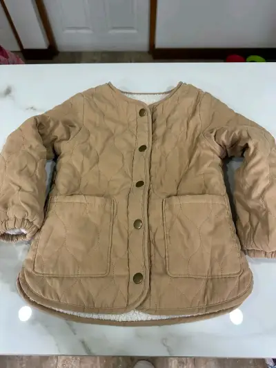 Chaqueta acolchada beige para niña - miniatura 1