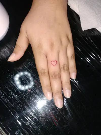 Tatuajes minimalistas - miniatura 1