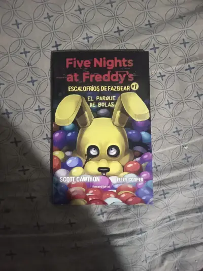 Libro Fnaf El Parque de Bolas - miniatura 1