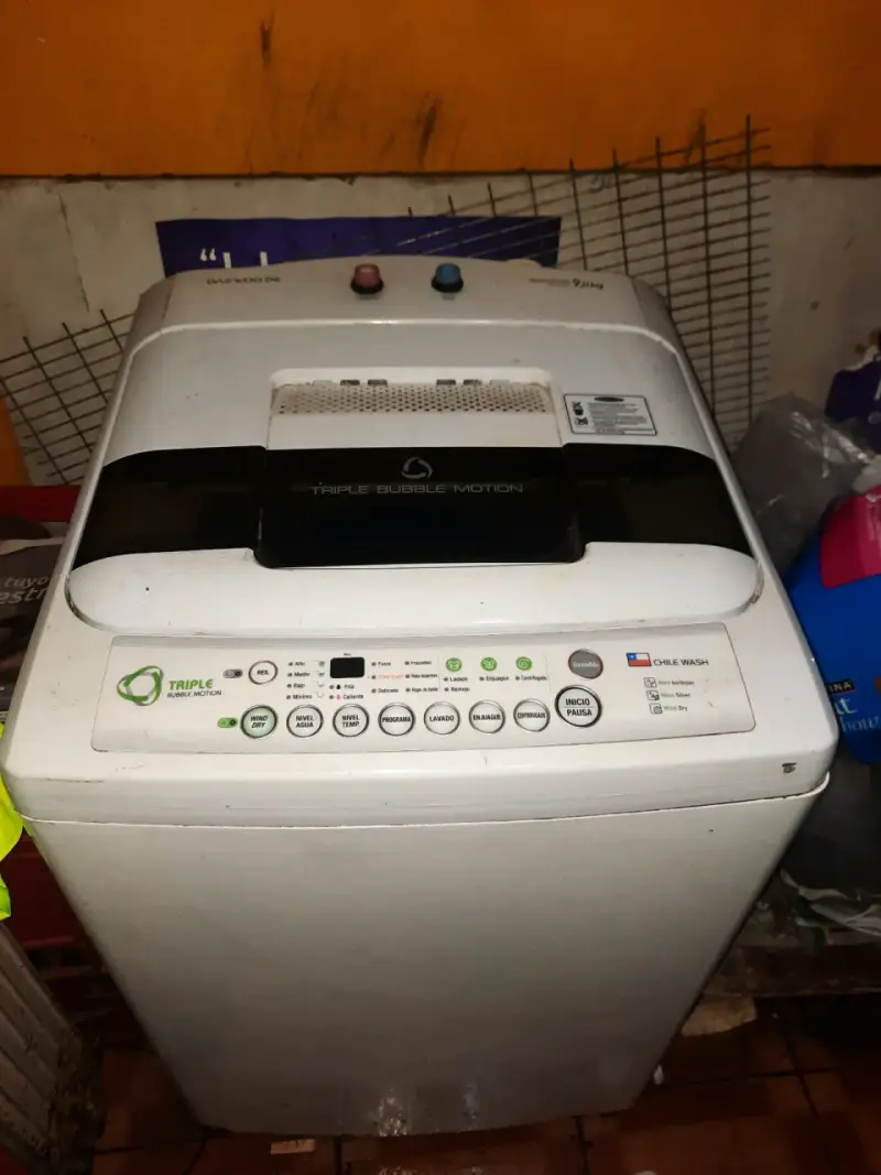 Lavadora Daewoo 9kg Triple Bubble Motion - 1