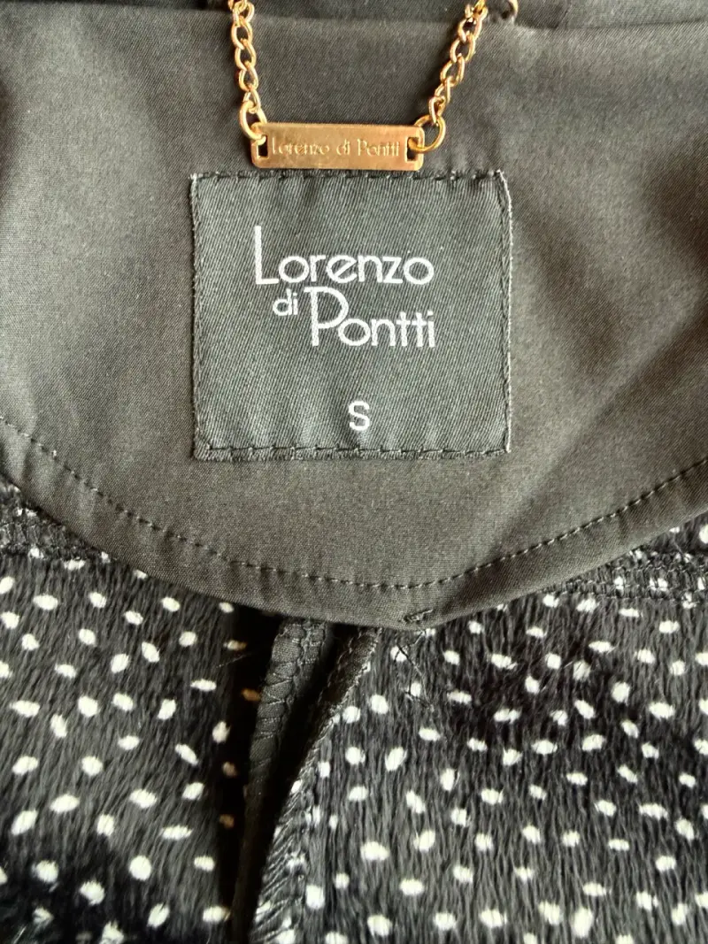 Chaqueta negra con capucha Lorenzo di Pontti - 4